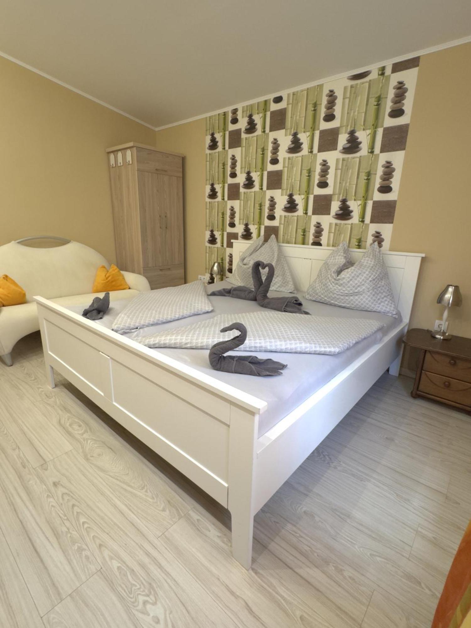 Rózsa Apartman Alsóörs Szoba fotó