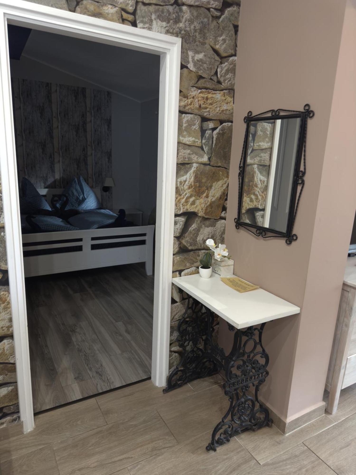 Rózsa Apartman Alsóörs Szoba fotó